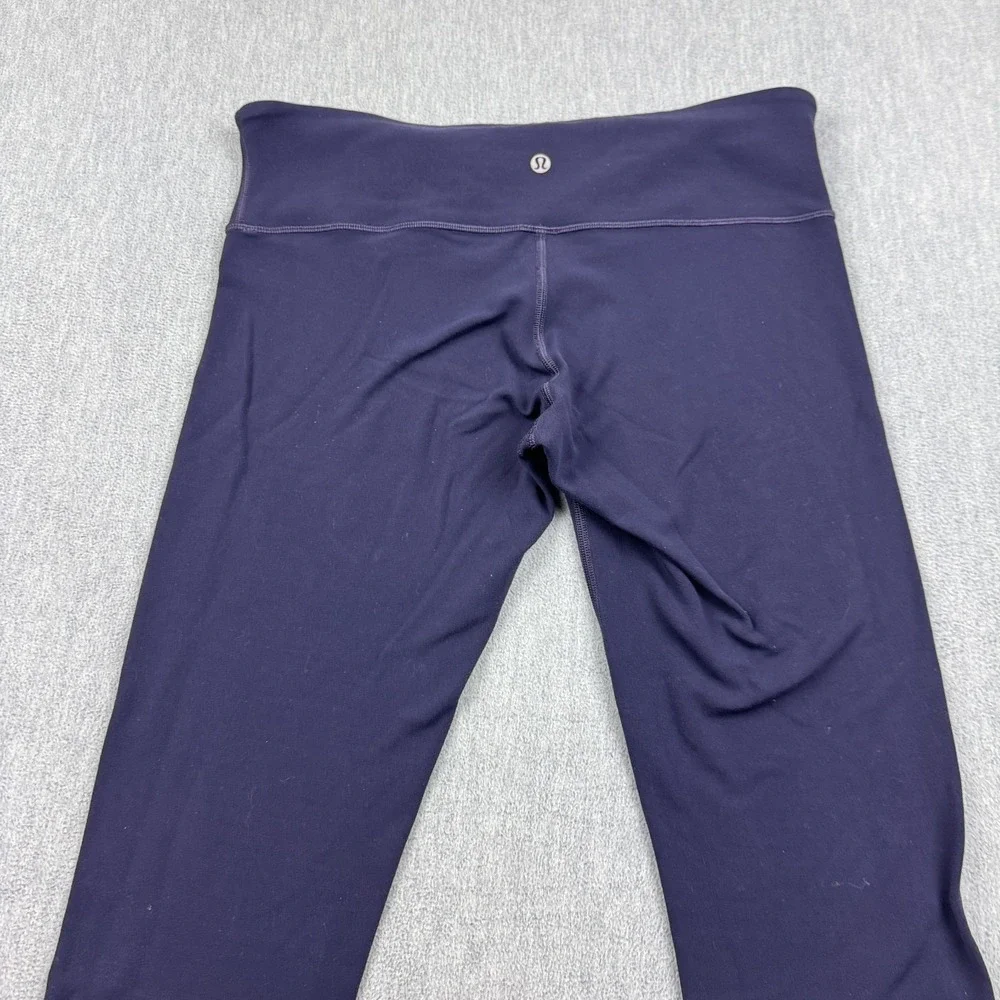 Lululemon Womens Leggings 10 Purple Black Wunder Under Cropped‎ 23